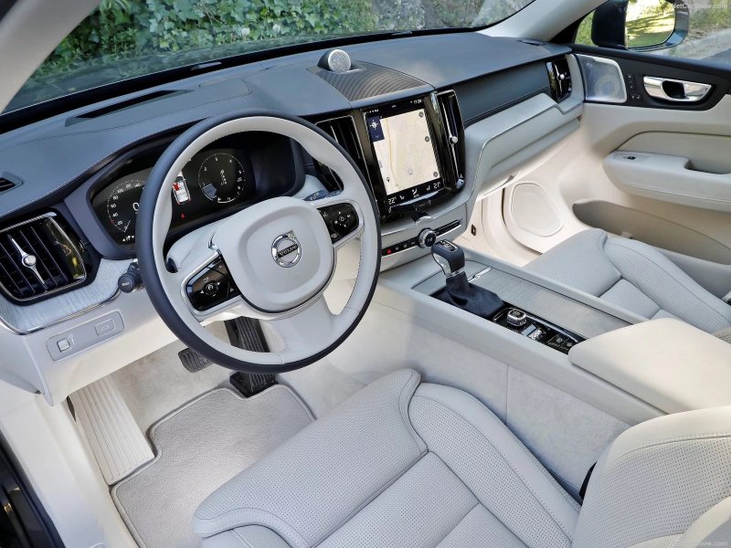 Volvo v60 2019 салон