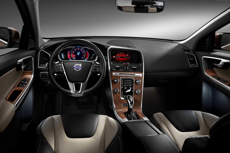Volvo s60 2010 салон