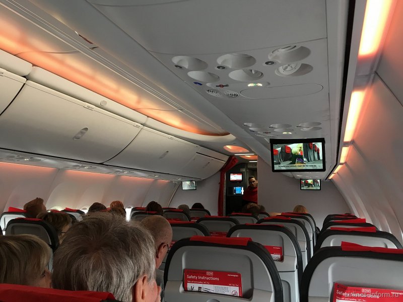 Boeing 737 Max салон