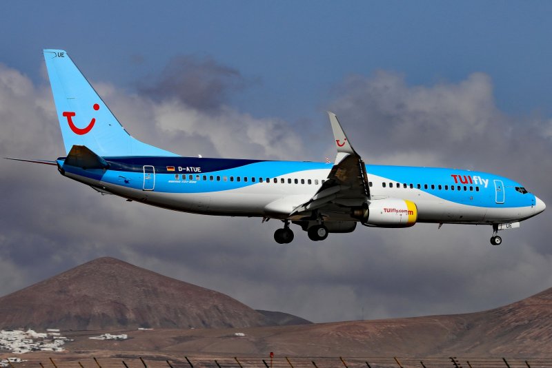 Самолёт Boeing 737-800 салон