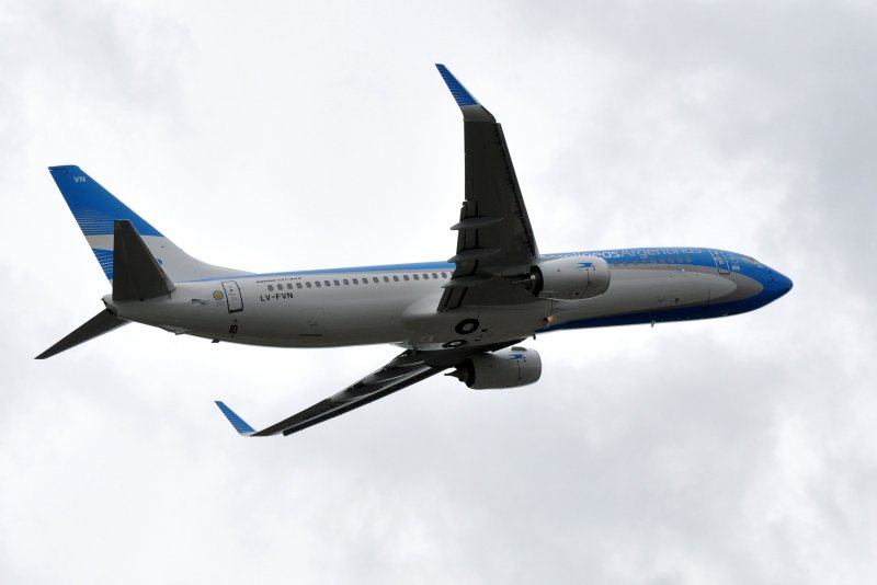 Модель самолета Boeing 737 UTAIR