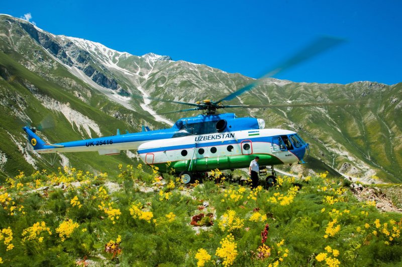Uzbekistan Airways vertolyot