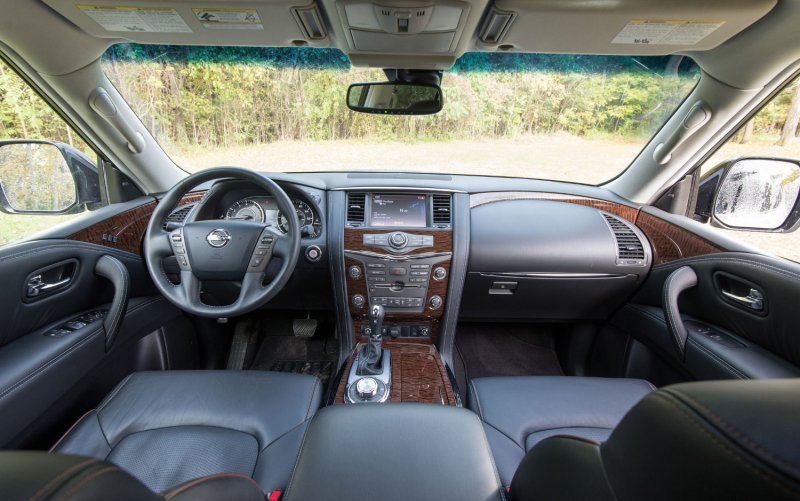 Nissan Patrol 2018 салон