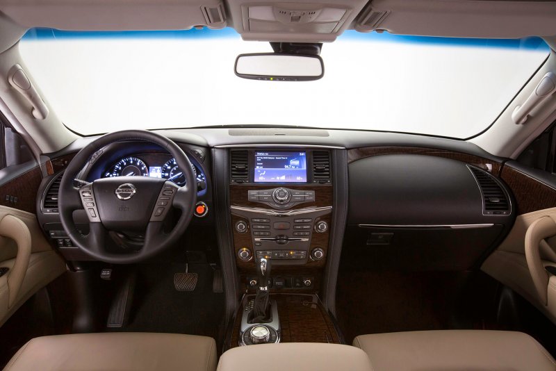 Nissan Patrol 2018 салон