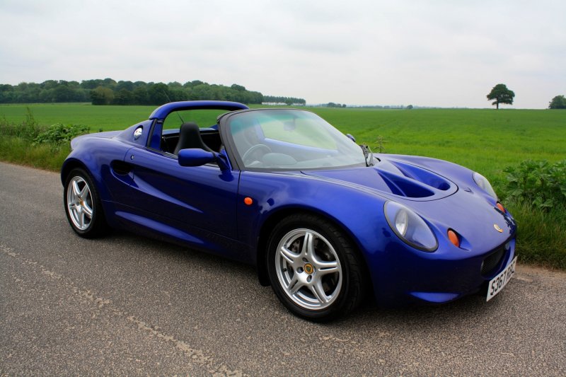 Lotus elan m100