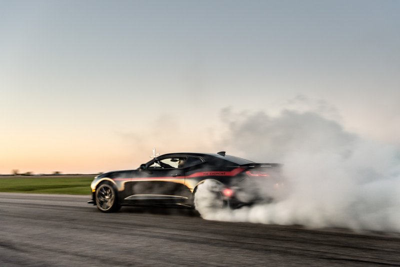 Chevrolet Camaro zl1 Hennessey