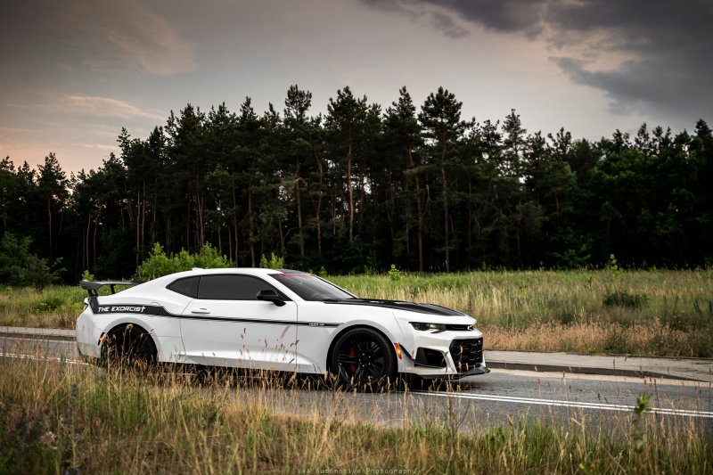 Chevrolet Camaro zl1 Hennessey