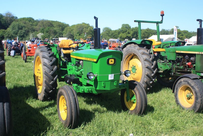 John Deere 5420