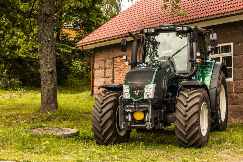 Трактор Валтра т 250