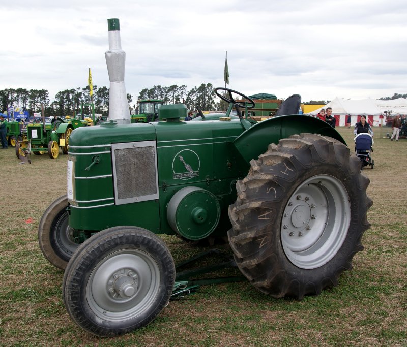 Field Marshall трактор