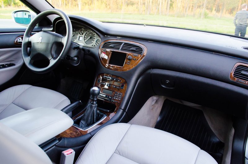 Peugeot 607 салон