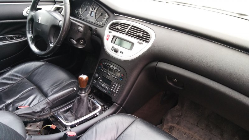 Peugeot 607 2001 салон