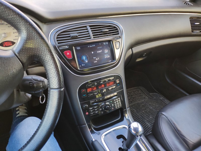 Peugeot 607 Interior