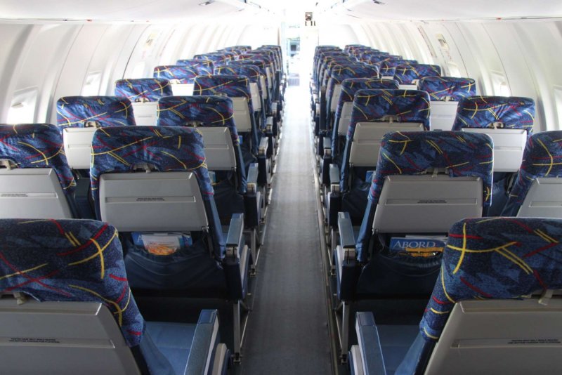 Самолёт Бомбардье CRJ-100/200