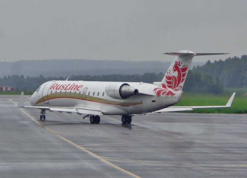 Самолет РУСЛАЙН Бомбардье CRJ-100/200