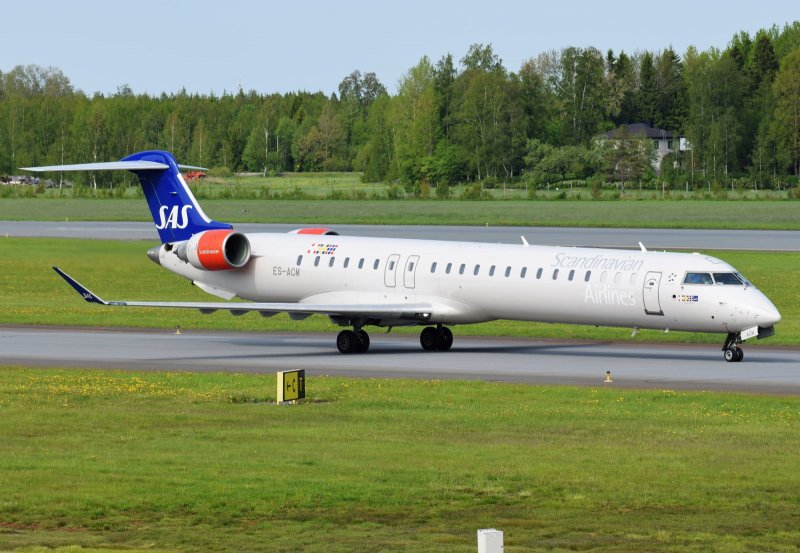 Самолёт Бомбардье CRJ-100/200