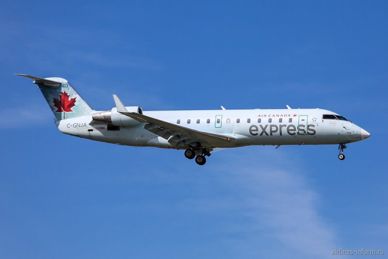Самолёт Bombardier CRJ-200