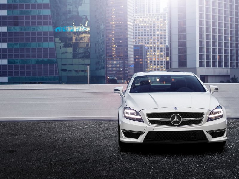 Mercedes CLS 63 AMG спереди