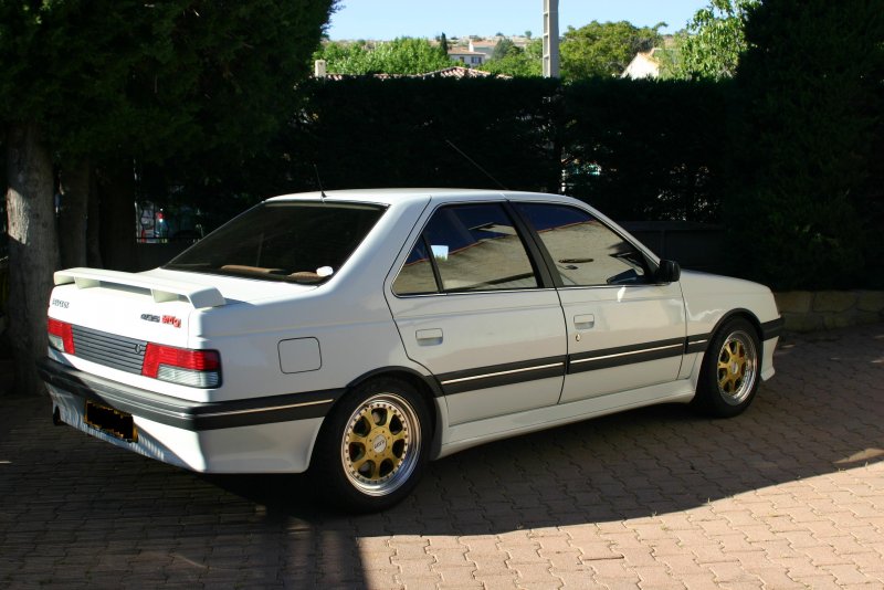 Peugeot 405