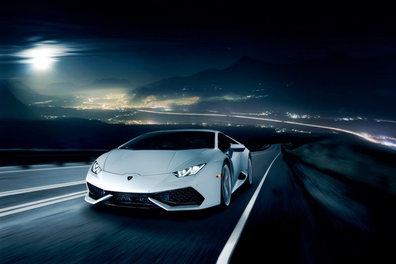 Ламборджини Huracan ночью