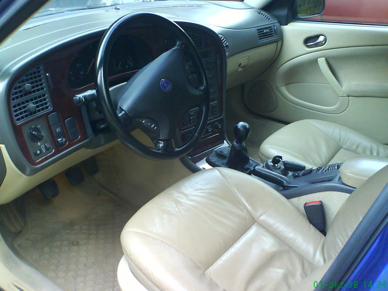 Saab 9-5 1999 салон