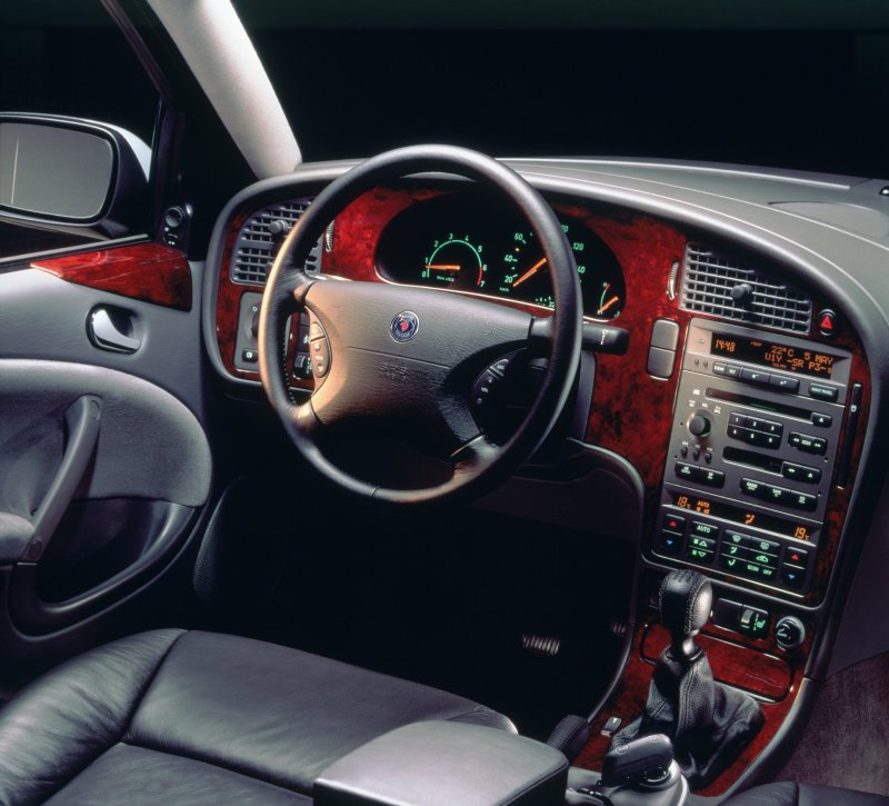 Saab 9-5 салон