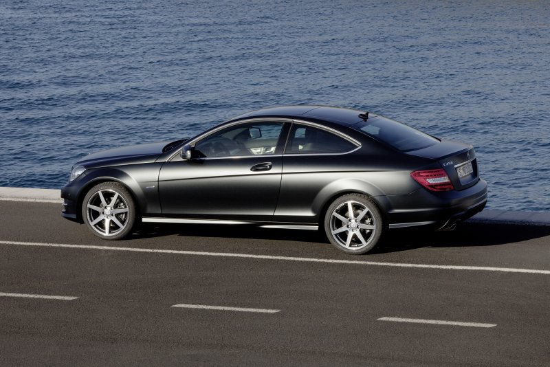 Mercedes Benz c 180 купе