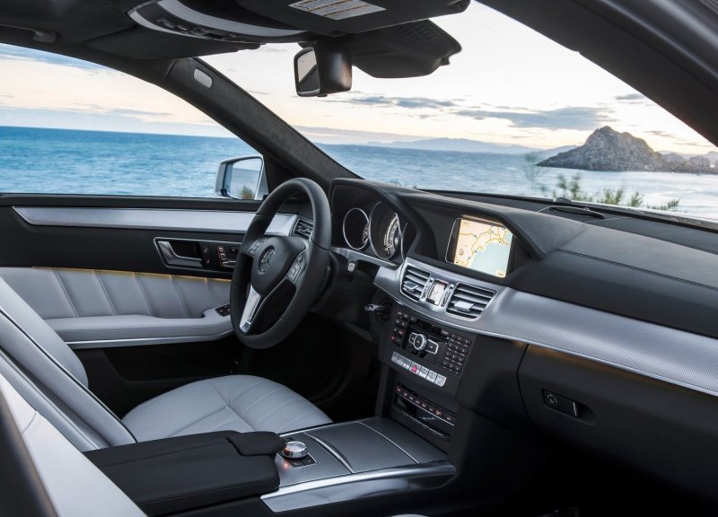 Mercedes e class w212 салон