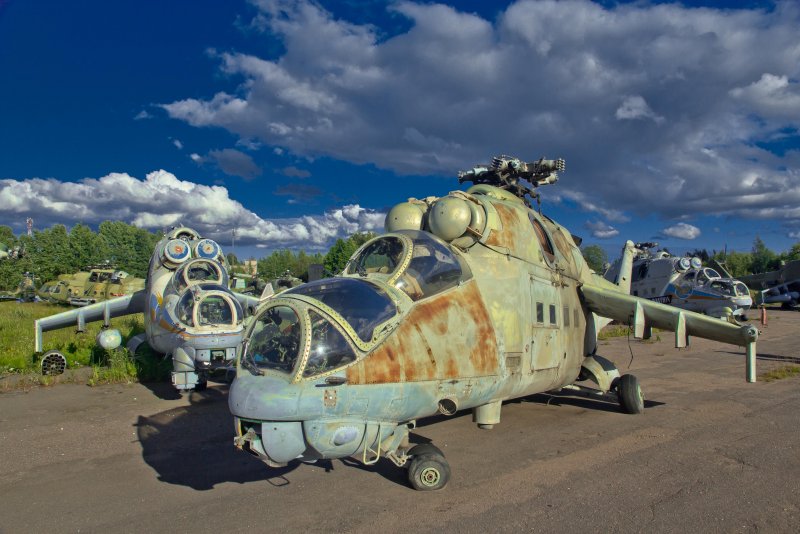 Кладбище военных вертолетов в Горелово