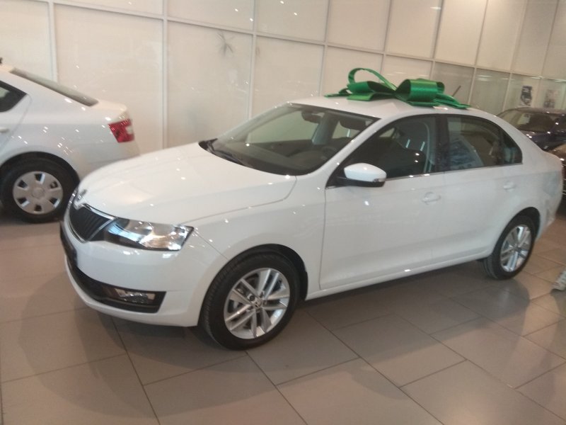 Skoda Rapid 1.6 at