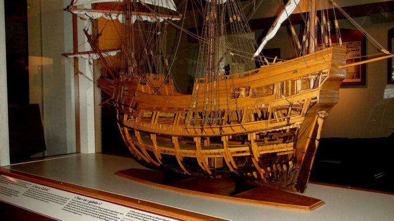 Корабль ship танкер
