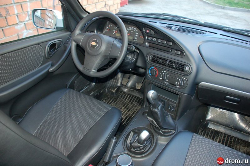 Chevrolet Niva салон