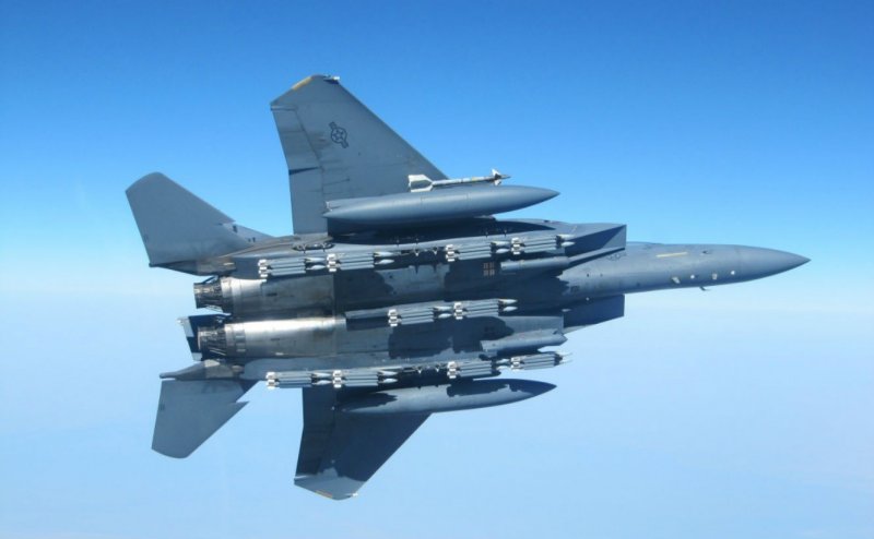 Истребитель f-15 Eagle
