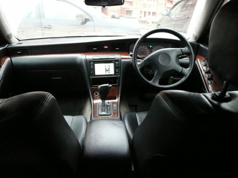 Nissan Laurel 1998 салон