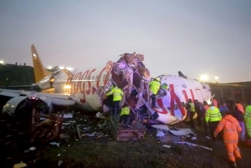 Катастрофа SSJ 100 В Шереметьево