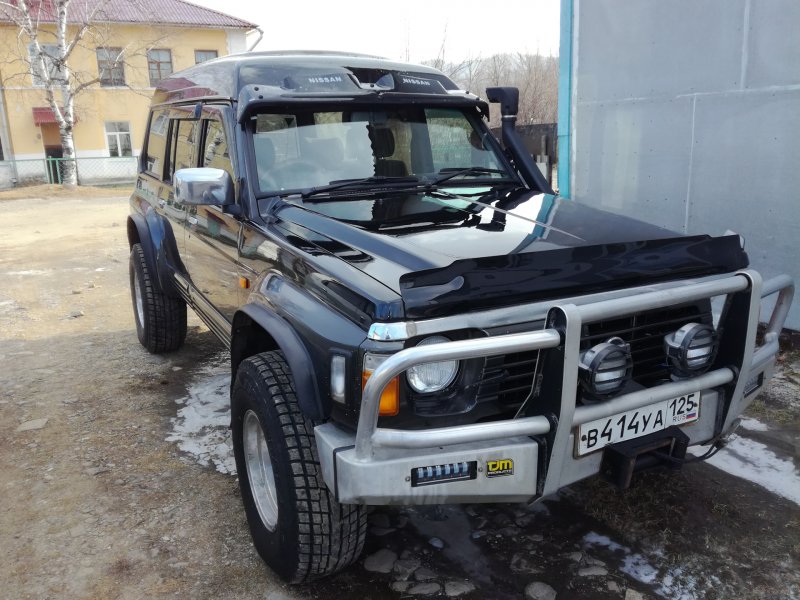 Ниссан сафари 60 +4"