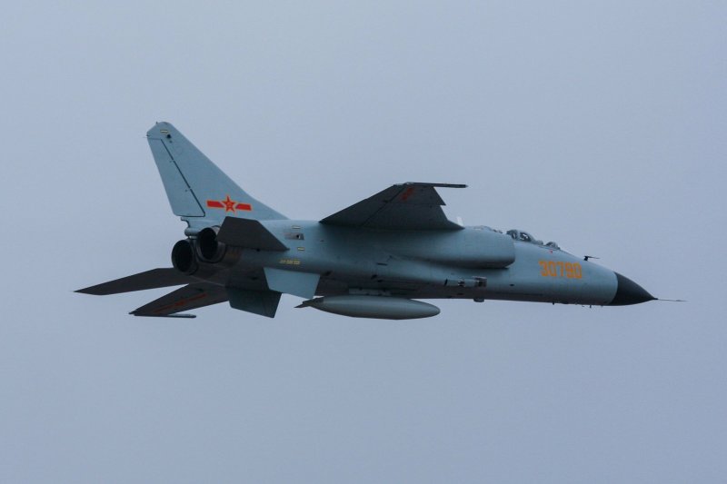 Истребители-бомбардировщики Xian JH-7