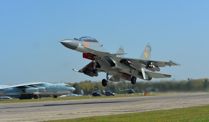 JH-7 ВВС НОАК