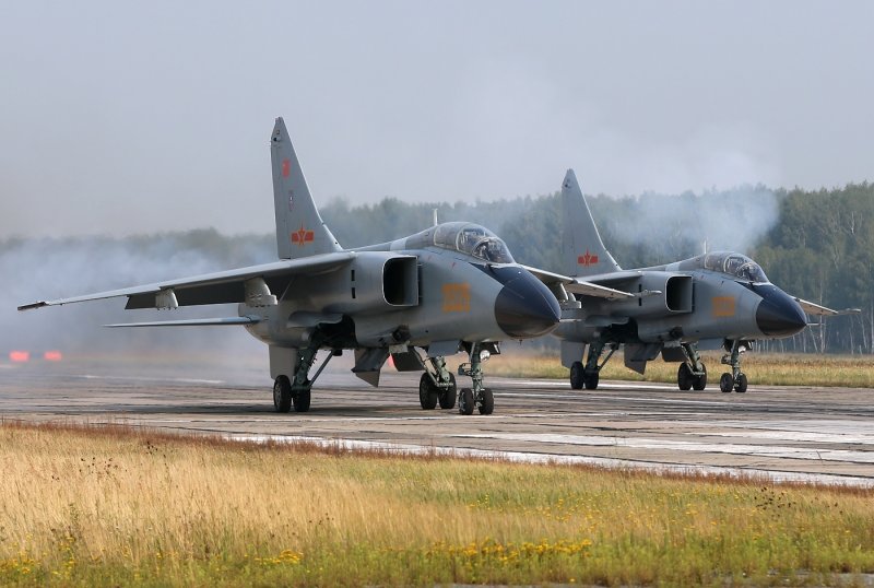 JH-7a самолет