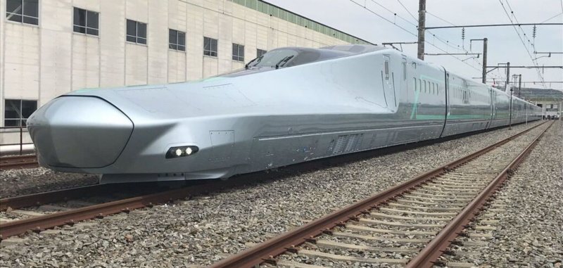 Скоростной поезд Япония 603 км