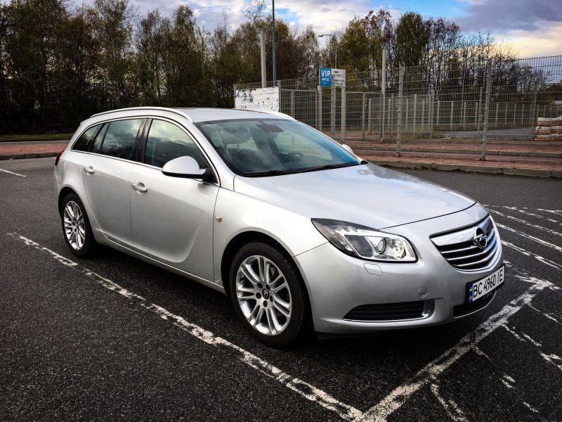 Opel Insignia 2012 2.0 Turbo