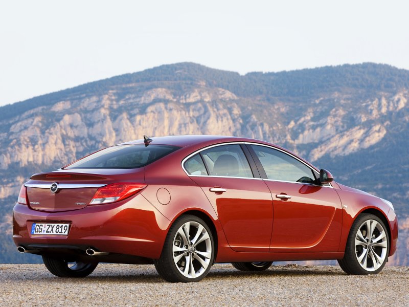 Opel Insignia 1