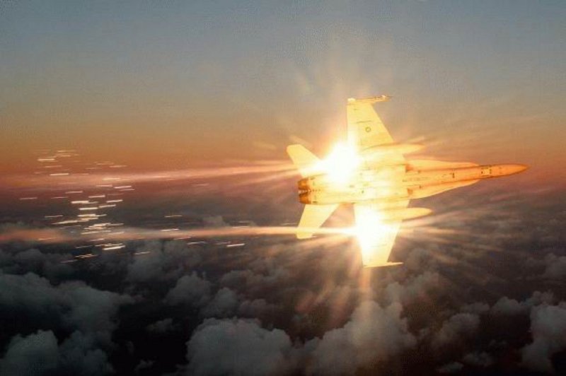 Военные самолеты в небе