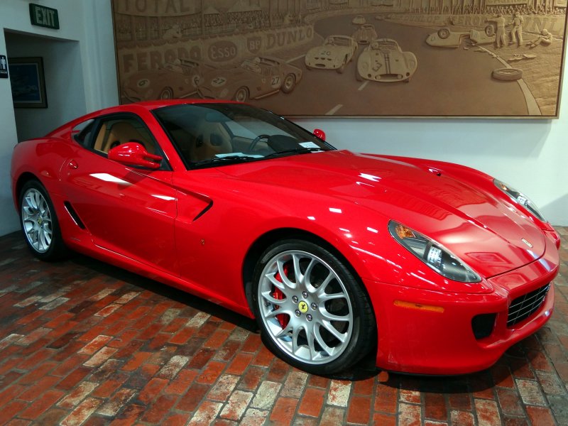 Феррари Ferrari красный