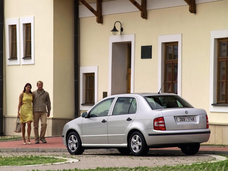 Шкода Фабия 2005 седан
