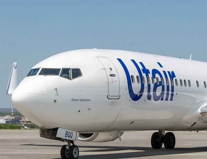 Боинг 737 ut579