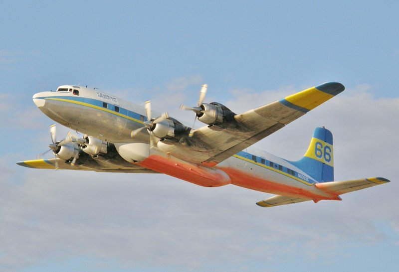 MCDONNELL Douglas DC-6