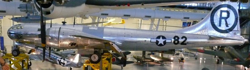 Enola gay самолет Южный парк
