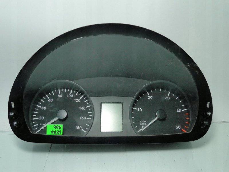 Щиток приборов w204