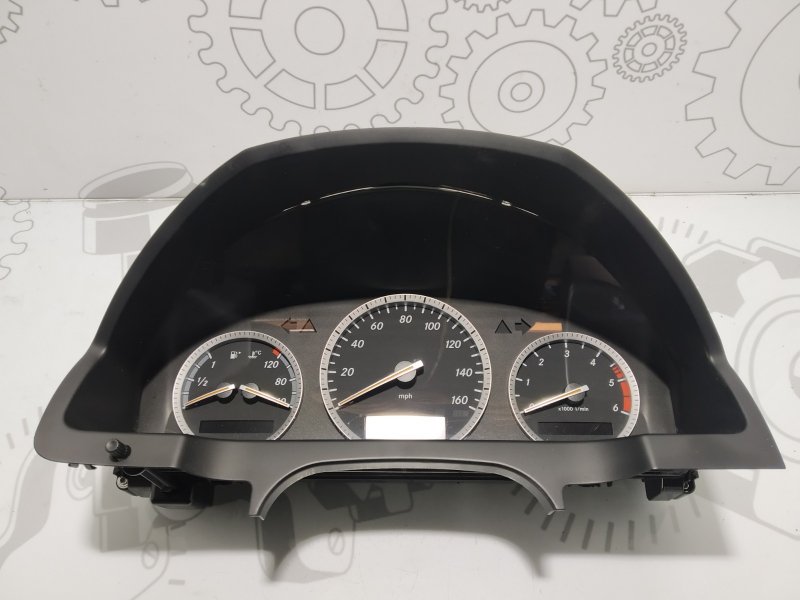Панель приборов Мерседес b200